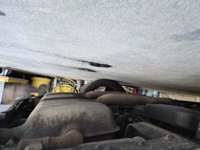 Taches sur sol de mon garage